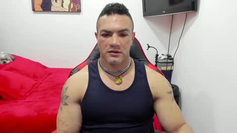 Snapshot of santi_pastori chatting on 10/29/25, 06:09 santi_pastori online show from 10/29/25, 06:09