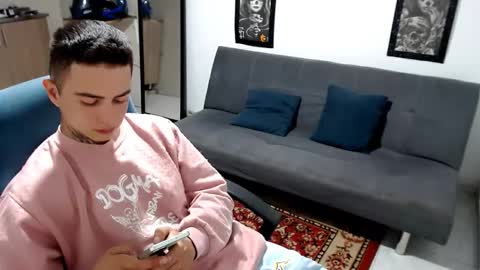 santi_ss online show from 11/18/25, 12:49