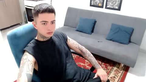 santi_ss online show from 12/19/25, 03:41