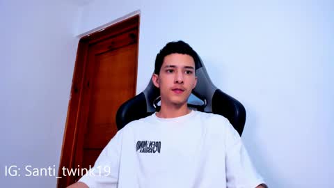santi_twink19 online show from 02/21/25, 08:16