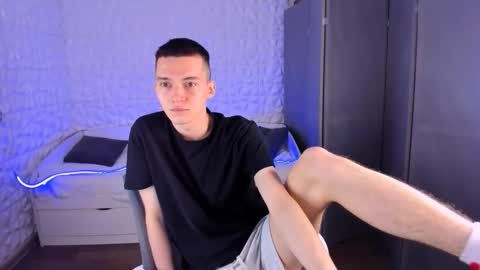 Snapshot of santiago__perez chatting on 11/20/25, 07:41 santiago__perez online show from 11/20/25, 07:41