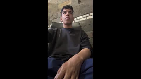 santi online show from 10/31/25, 08:54