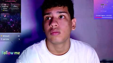 Snapshot of santiago_foxx chatting on 05/19/26, 01:56 santi online show from 05/19/26, 01:56