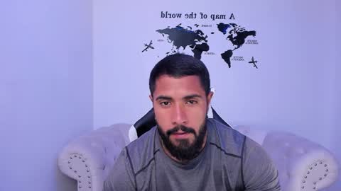 santiago_huntt online show from 10/02/25, 10:28