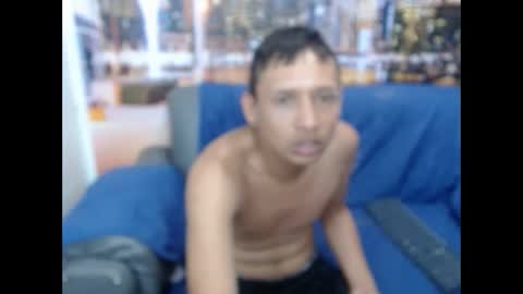 Snapshot of santiago_miler chatting on 06/09/26, 06:08 santiago miller online show from 06/09/26, 06:08