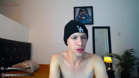 SANTAGO online show from 09/19/25, 04:25