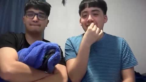 Snapshot of santiagodfreak chatting on 11/20/25, 07:52 Santiago18 online show from 11/20/25, 07:52