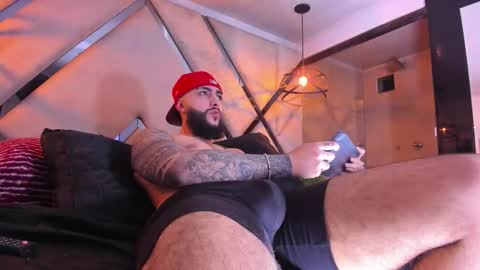 Snapshot of santiagohincapiie chatting on 02/24/26, 04:54 Santiago Hincapiie online show from 02/24/26, 04:54