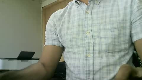 Snapshot of santiagooficial18 chatting on 12/27/24, 07:57 Santiago online show from 12/27/24, 07:57