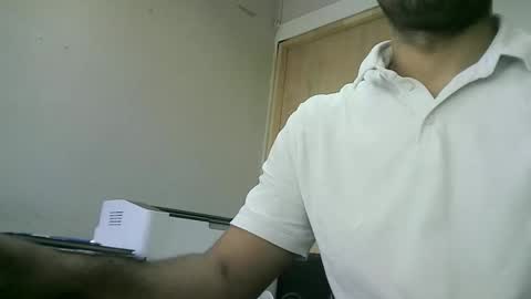 Snapshot of santiagooficial18 chatting on 01/24/25, 06:46 Santiago online show from 01/24/25, 06:46