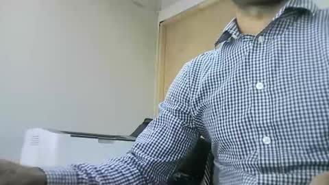Snapshot of santiagooficial18 chatting on 02/20/25, 08:03 Santiago online show from 02/20/25, 08:03