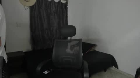 Julius Novachrono  online show from 03/19/26, 11:09