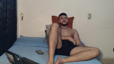 Snapshot of santiexxx chatting on 05/01/26, 10:47 santiexxx online show from 05/01/26, 10:47