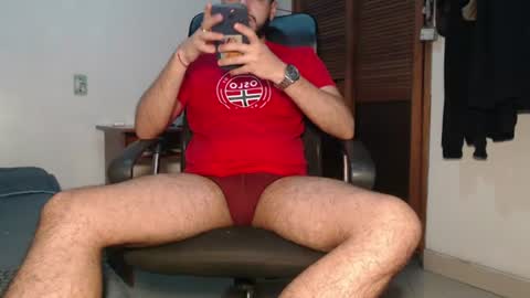 Snapshot of santiexxx chatting on 06/26/26, 02:49 santiexxx online show from 06/26/26, 02:49