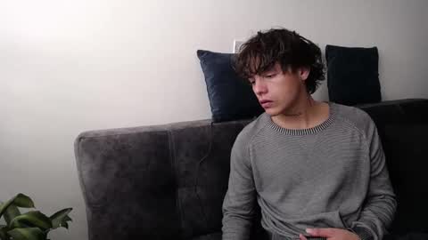 Santii online show from 01/24/25, 04:06