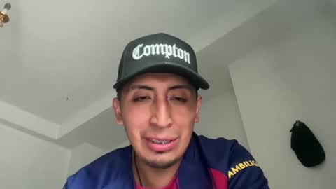 Snapshot of santisanton chatting on 04/12/26, 08:30 santisanton online show from 04/12/26, 08:30