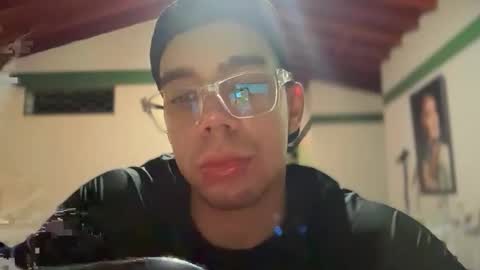 Snapshot of santoxxxkinney chatting on 01/14/26, 02:06 santoxxxkinney online show from 01/14/26, 02:06