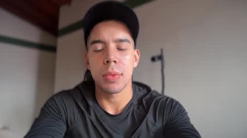 Snapshot of santoxxxkinney chatting on 02/03/26, 03:06 santoxxxkinney online show from 02/03/26, 03:06