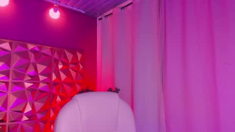 Santii online show from 09/27/25, 10:59