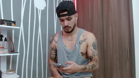 Santy Torres online show from 11/23/25, 03:50