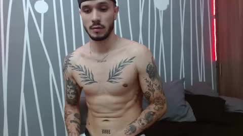 Snapshot of santti_torres chatting on 03/22/26, 08:40 Santy Torres online show from 03/22/26, 08:40