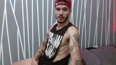 Snapshot of santti_torres chatting on 03/25/26, 02:50 Santy Torres online show from 03/25/26, 02:50