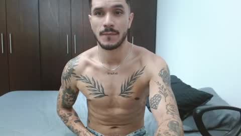 Snapshot of santti_torres chatting on 04/29/26, 05:44 Santy Torres online show from 04/29/26, 05:44