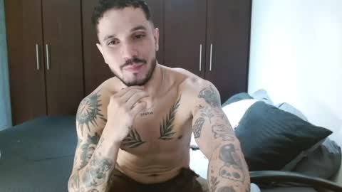 Snapshot of santti_torres chatting on 06/10/26, 05:50 Santy Torres online show from 06/10/26, 05:50