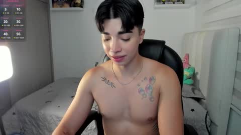 Mr. Santiago online show from 11/18/25, 01:26