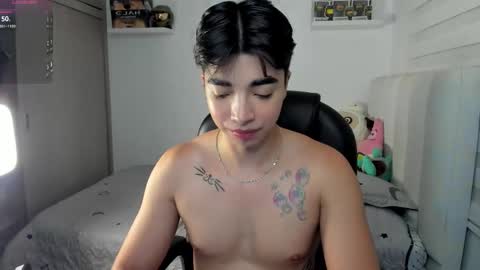 Mr. Santiago online show from 11/29/25, 01:36