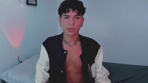 Snapshot of santy_0908 chatting on 10/26/25, 09:10 santy online show from 10/26/25, 09:10