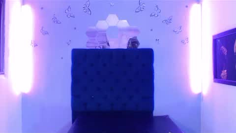 Snapshot of santy_bigcock chatting on 12/22/24, 01:11 santiago online show from 12/22/24, 01:11