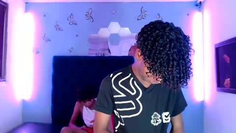 Snapshot of santy_bigcock chatting on 12/28/24, 01:59 santiago online show from 12/28/24, 01:59