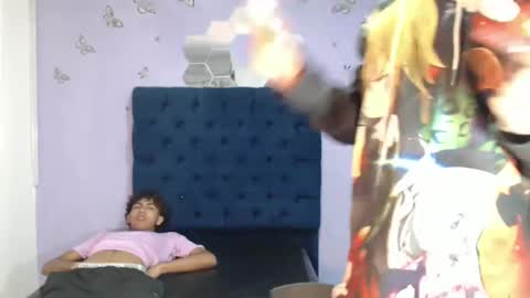 Snapshot of santy_bigcock chatting on 01/08/25, 01:41 santiago online show from 01/08/25, 01:41