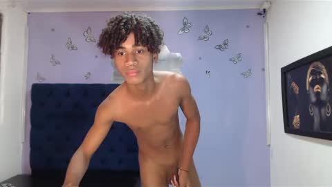 Snapshot of santy_bigcock chatting on 01/09/25, 01:13 santiago online show from 01/09/25, 01:13