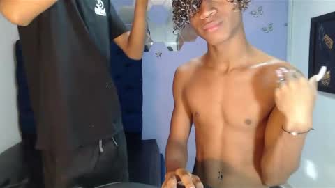 Snapshot of santy_bigcock chatting on 01/16/25, 01:47 santiago online show from 01/16/25, 01:47