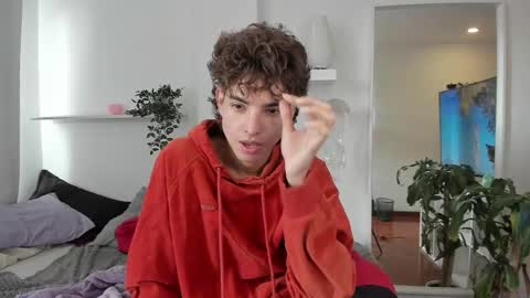 kitty online show from 01/12/26, 05:07