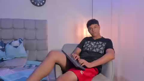 Snapshot of santy_stump chatting on 09/22/25, 09:50 santy_stump online show from 09/22/25, 09:50