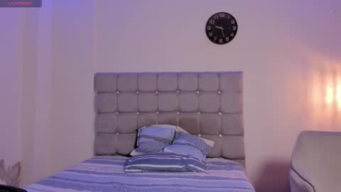 Snapshot of santy_stump chatting on 10/27/25, 09:08 santy_stump online show from 10/27/25, 09:08