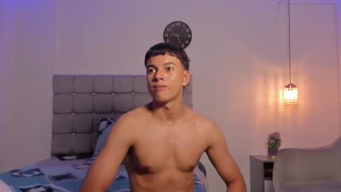 Snapshot of santy_stump chatting on 11/06/25, 08:43 santy_stump online show from 11/06/25, 08:43