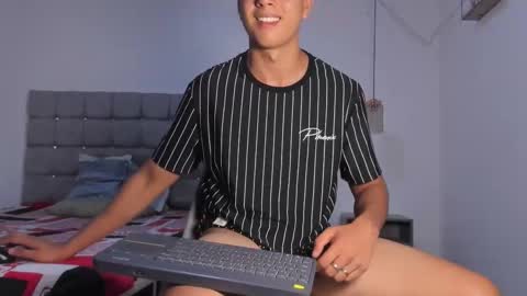 Snapshot of santy_stump chatting on 03/08/26, 02:04 santy_stump online show from 03/08/26, 02:04