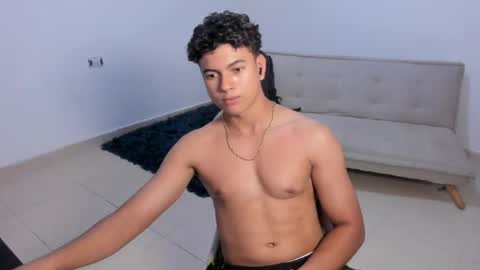 Snapshot of santy_stump chatting on 04/01/26, 07:33 santy_stump online show from 04/01/26, 07:33