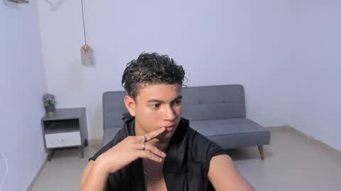 Snapshot of santy_stump chatting on 04/09/26, 09:42 santy_stump online show from 04/09/26, 09:42