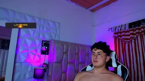 Santyago online show from 03/11/25, 08:20