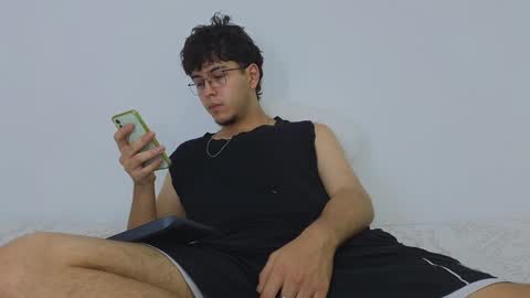 Snapshot of santybig18 chatting on 01/31/25, 07:18 santybig18 online show from 01/31/25, 07:18