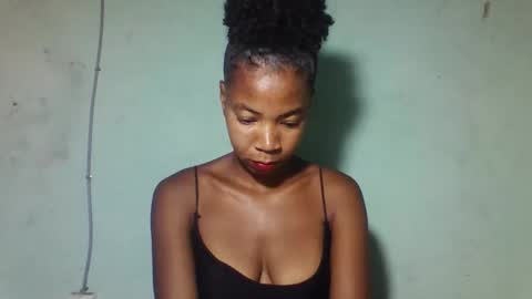 sanyah0123 online show from 01/16/26, 02:26