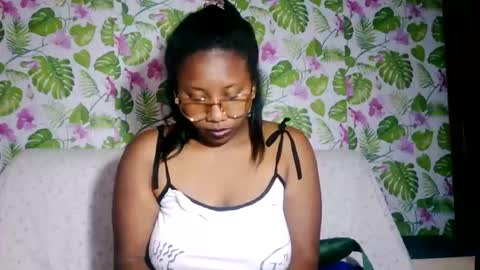 Snapshot of sanyah513 chatting on 05/20/26, 05:57 sanya online show from 05/20/26, 05:57