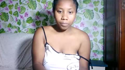 Snapshot of sanyah513 chatting on 06/07/26, 08:23 sanya online show from 06/07/26, 08:23