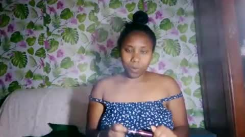 Snapshot of sanyah513 chatting on 06/14/26, 12:18 sanya online show from 06/14/26, 12:18