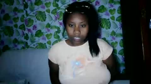 Snapshot of sanyah513 chatting on 06/16/26, 05:59 sanya online show from 06/16/26, 05:59